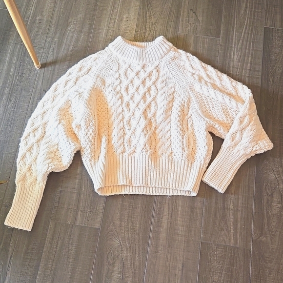 SOLD Sweater, cable knit - Picture 1 of 4